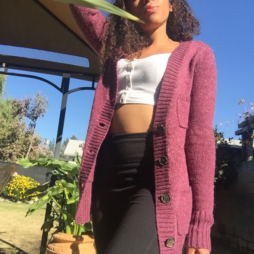 Cardigan - Picture 2 of 3